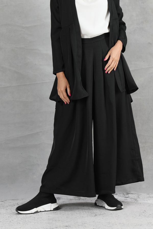 Black Wide Pants with Pleats
